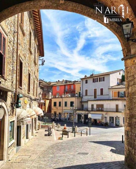 Fresco E Colorato Appartamentino In Narni Scalo Exterior foto